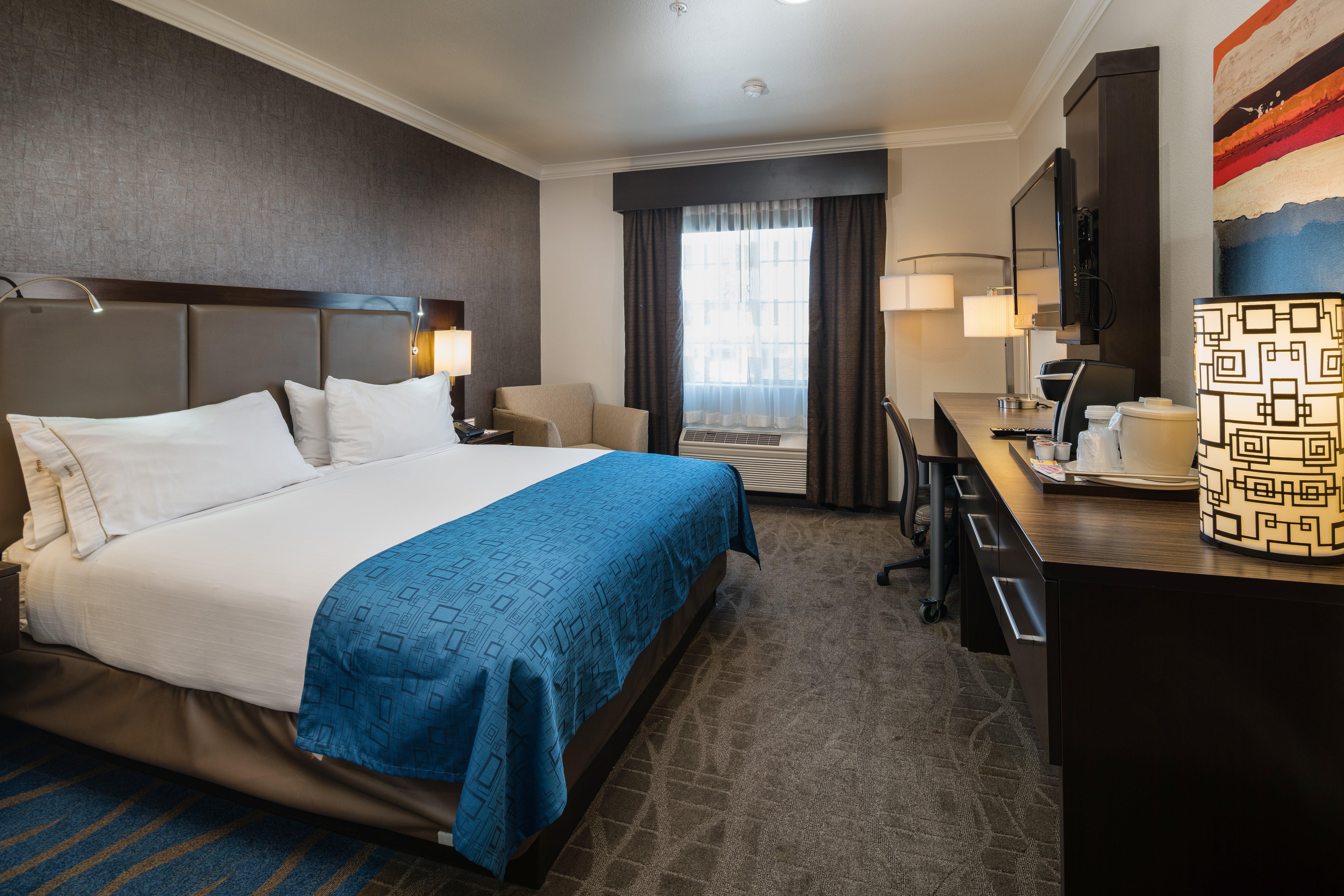 Holiday Inn Express & Suites Santa Clara By Ihg Exterior photo